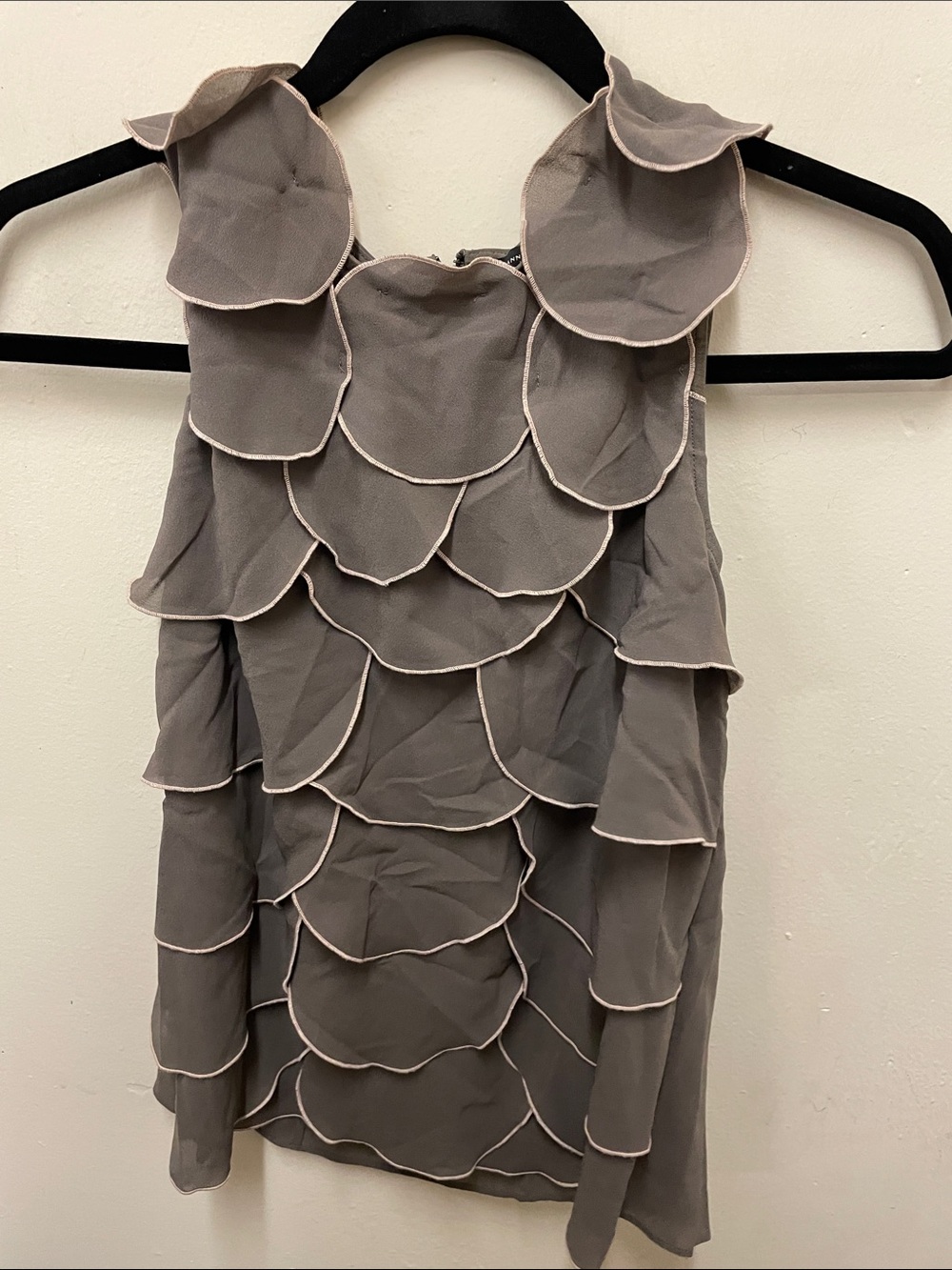 Ann Taylor Scalloped Layered Sleeveless Blouse | Size: XXS
